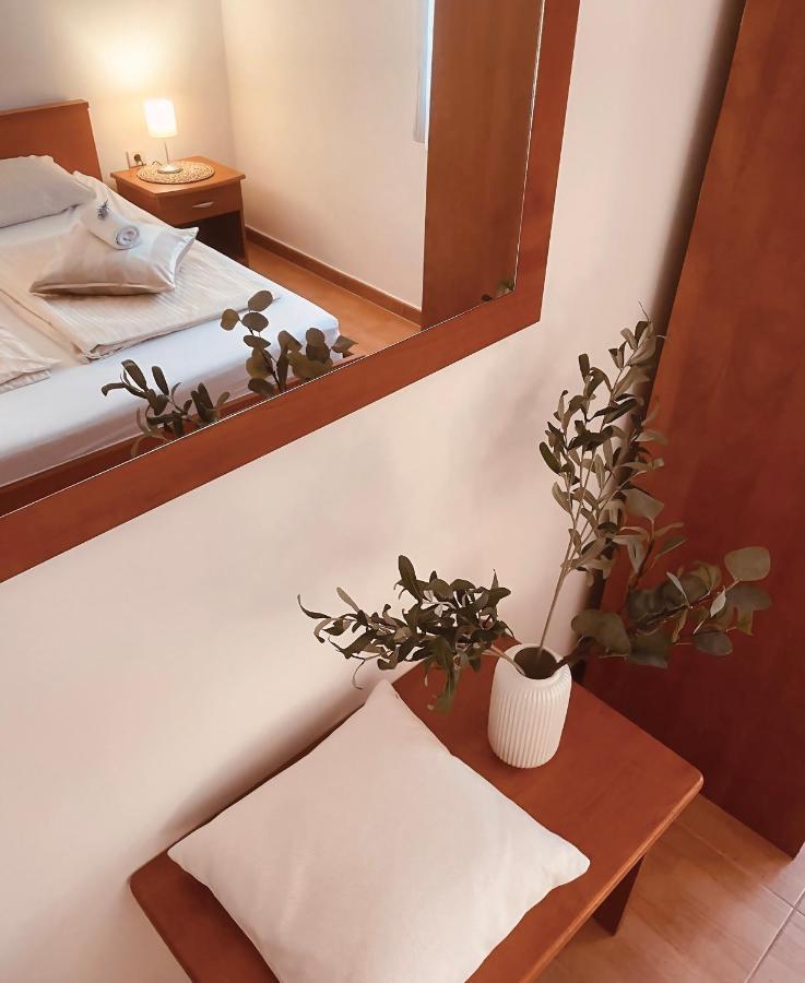 Apartments Stina 希杰·弗朗吉卡 外观 照片