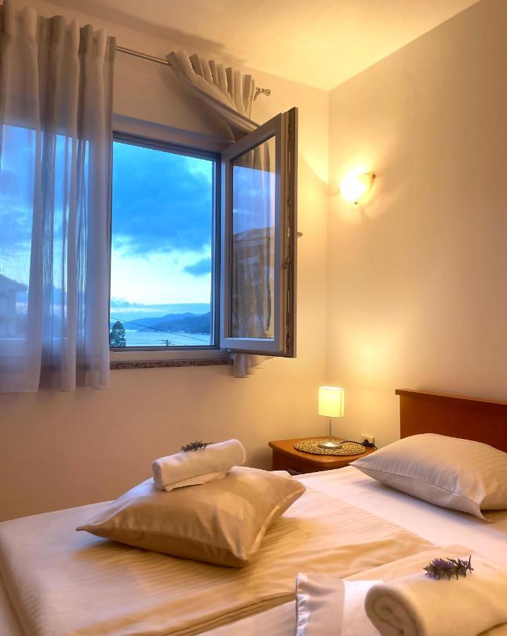 Apartments Stina 希杰·弗朗吉卡 外观 照片