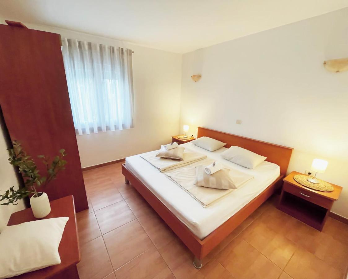 Apartments Stina 希杰·弗朗吉卡 外观 照片