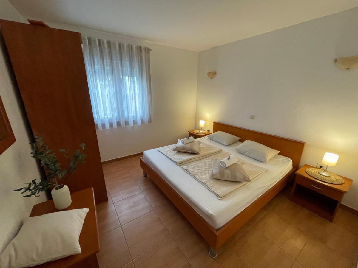 Apartments Stina 希杰·弗朗吉卡 外观 照片